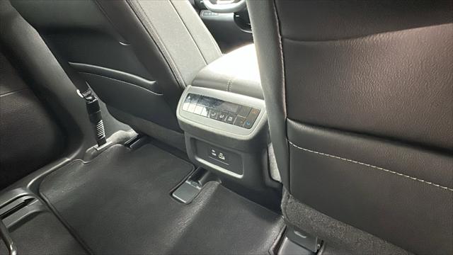 2024 Nissan Pathfinder SL 4WD