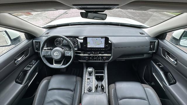 2024 Nissan Pathfinder SL 4WD