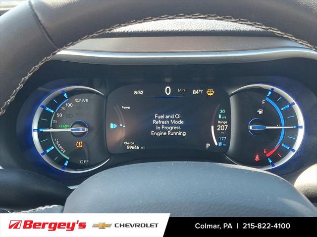 2023 Chrysler Pacifica Hybrid Touring L