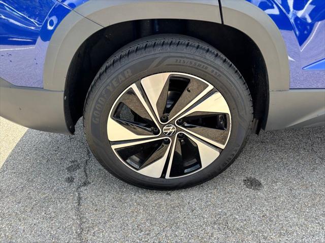 2024 Volkswagen Taos 1.5T SE