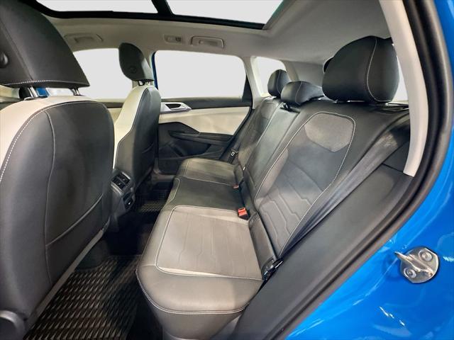 2025 Volkswagen Taos 1.5T SE