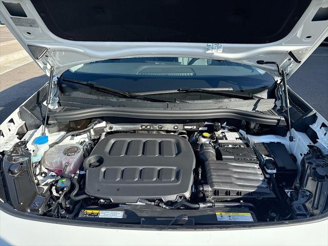 2025 Volkswagen Tiguan 2.0T SE
