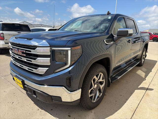 2022 GMC Sierra 1500 4WD Crew Cab Short Box SLE