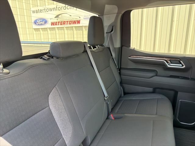 2022 GMC Sierra 1500 4WD Crew Cab Short Box SLE