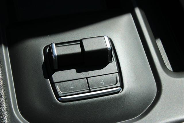 2025 GMC Sierra 2500HD 4WD Crew Cab Standard Bed AT4
