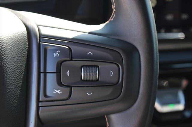2025 GMC Sierra 2500HD 4WD Crew Cab Standard Bed AT4