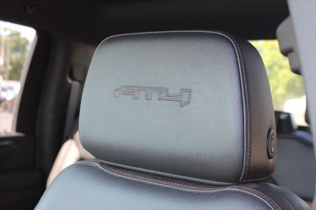 2025 GMC Sierra 2500HD 4WD Crew Cab Standard Bed AT4