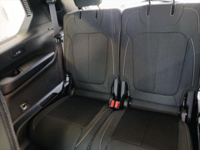 2026 Jeep Grand Cherokee L Altitude 4x2