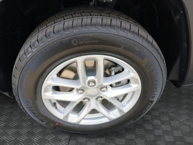 2026 Jeep Grand Cherokee L Altitude 4x2