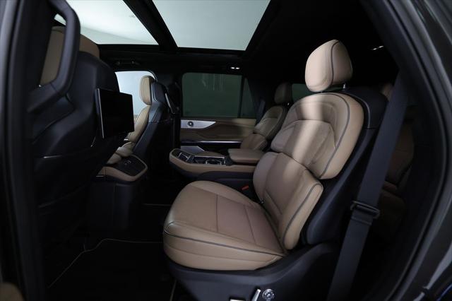 2025 Lincoln Navigator Black Label