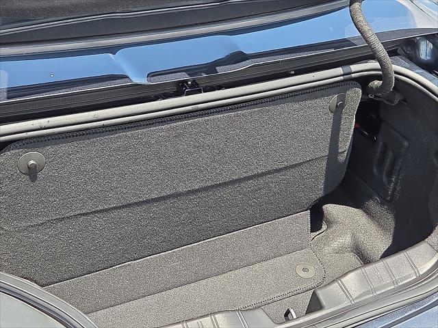 2021 Chevrolet Camaro RWD Convertible 3LT