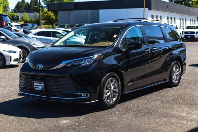 2021 Toyota Sienna XLE