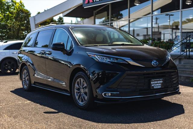 2021 Toyota Sienna XLE