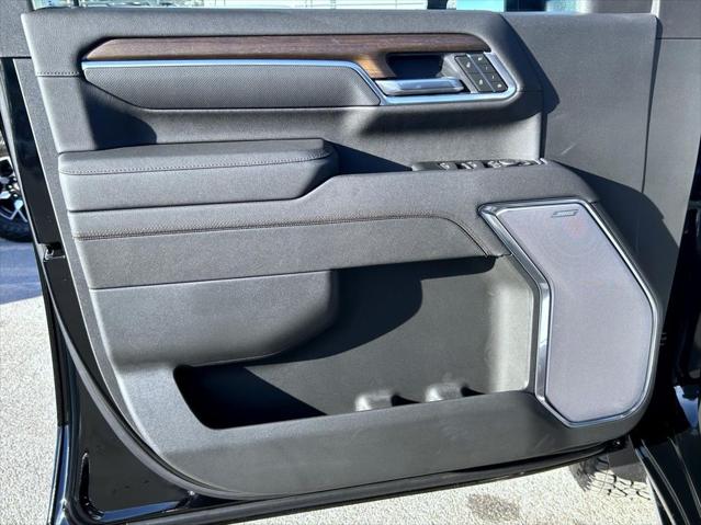 2026 Chevrolet Silverado 2500HD Crew Cab, Standard Bed, High Country, 4WD