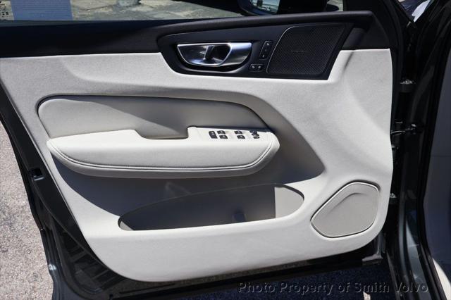 2026 Volvo XC60 Plug-In Hybrid Ultra, T8 AWD Electric/Gasoline, Dark
