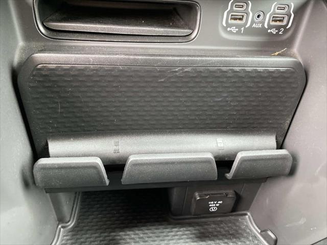 2022 Ram 1500 Big Horn Crew Cab 4x4 5'7" Box