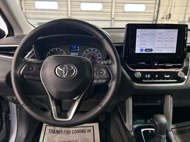 2024 Toyota Corolla Cross LE