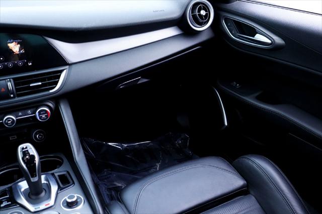 2022 Alfa Romeo Giulia Veloce AWD