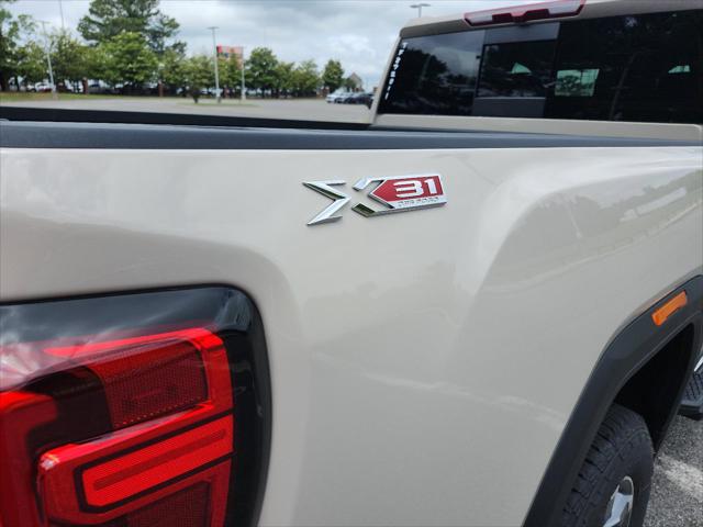 2026 GMC Sierra 2500HD Crew Cab, Standard Bed, SLE, 4WD