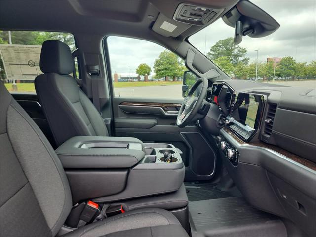2026 GMC Sierra 2500HD Crew Cab, Standard Bed, SLE, 4WD