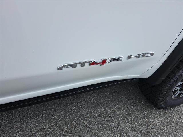 2026 GMC Sierra 2500HD Crew Cab, Standard Bed, AT4X, 4WD