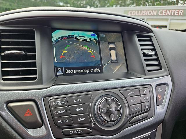 2019 Nissan Pathfinder SL