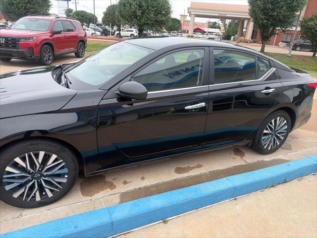 2025 Nissan Altima SV FWD