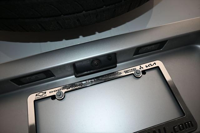 2025 Land Rover Defender 110 P300