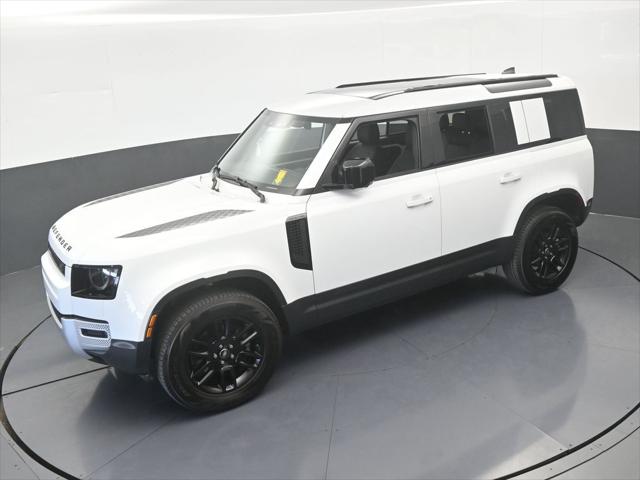 2025 Land Rover Defender 110 P300