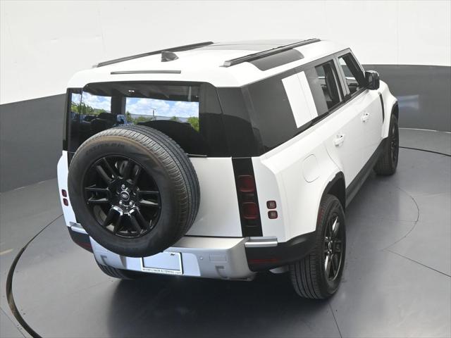 2025 Land Rover Defender 110 P300