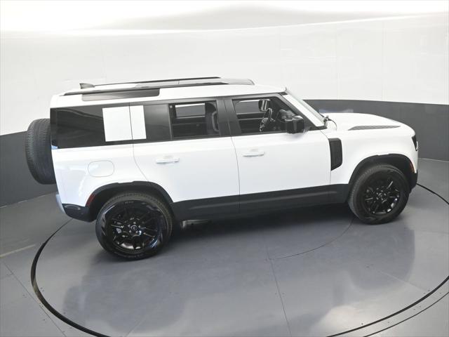 2025 Land Rover Defender 110 P300