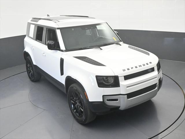 2025 Land Rover Defender 110 P300