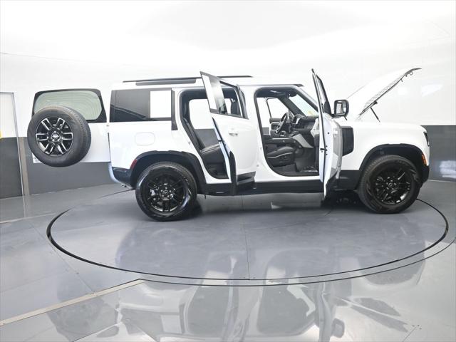2025 Land Rover Defender 110 P300