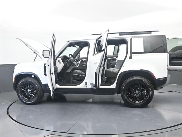 2025 Land Rover Defender 110 P300