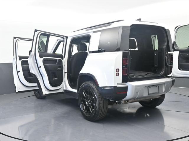 2025 Land Rover Defender 110 P300