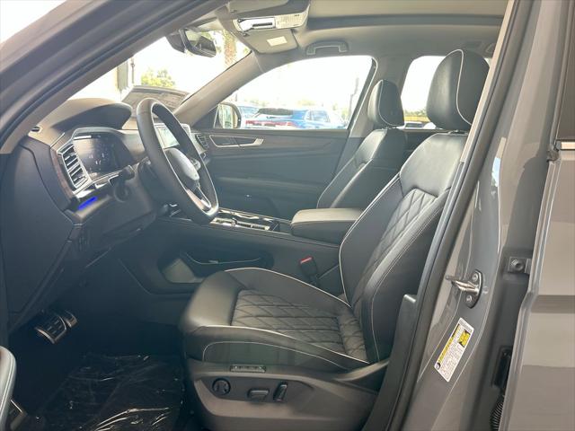 2026 Volkswagen Atlas SEL Premium R-Line