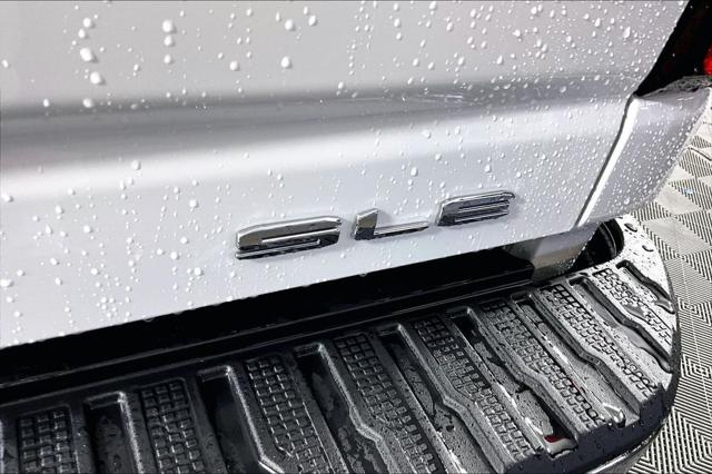 2026 GMC Sierra 2500HD Crew Cab, Standard Bed, SLE, 4WD