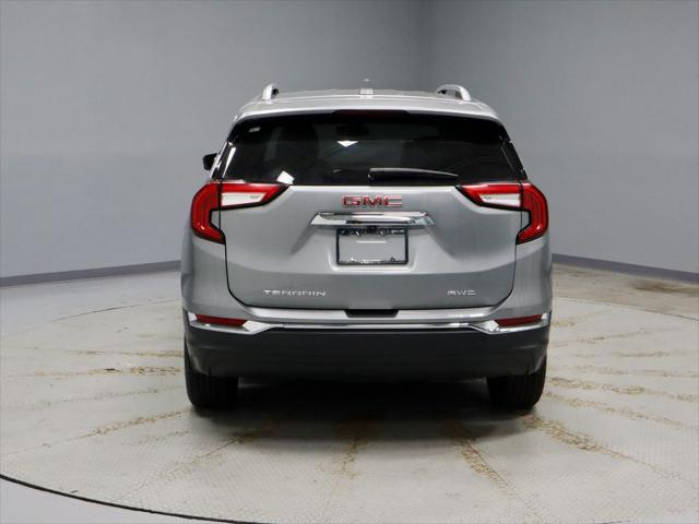 2024 GMC Terrain AWD SLT