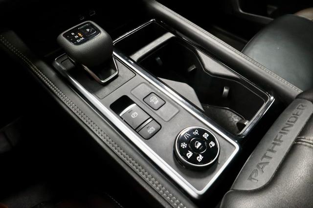2024 Nissan Pathfinder Platinum 4WD