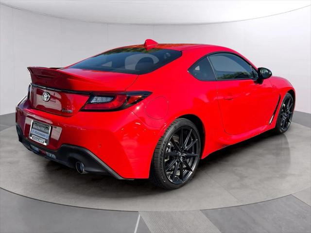 2025 Toyota GR86 Premium