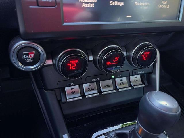 2025 Toyota GR86 Premium