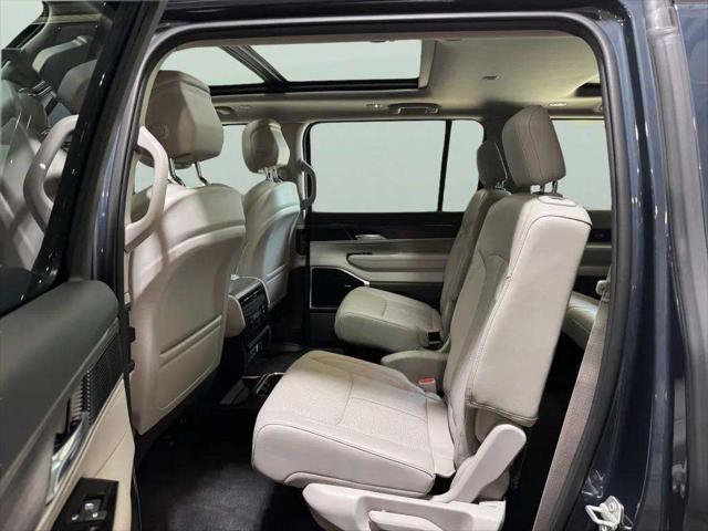 2023 Jeep Wagoneer Series III 4x4