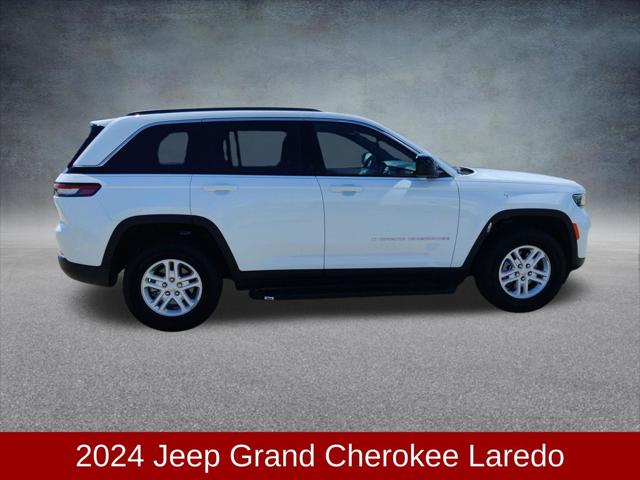 2024 Jeep Grand Cherokee Laredo 4x2