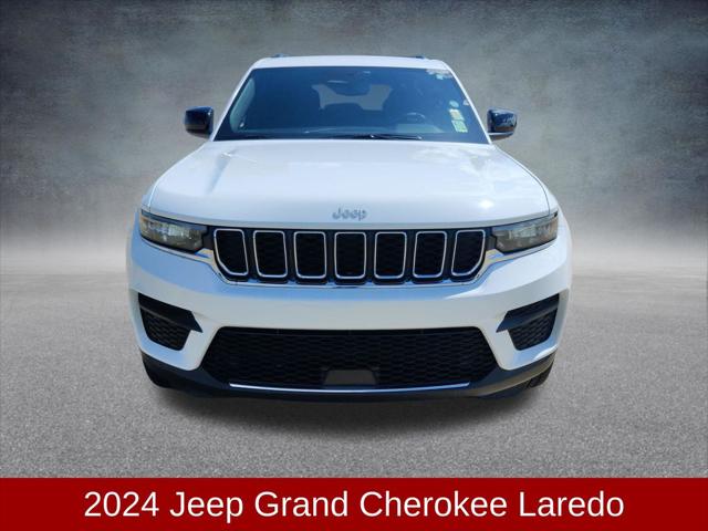 2024 Jeep Grand Cherokee Laredo 4x2