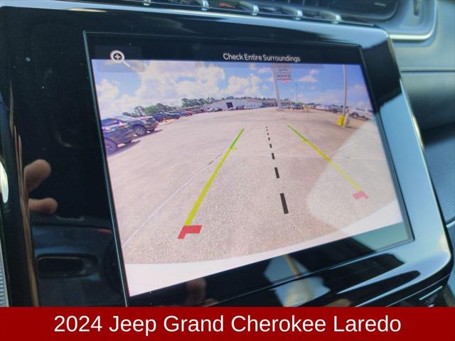 2024 Jeep Grand Cherokee Laredo 4x2