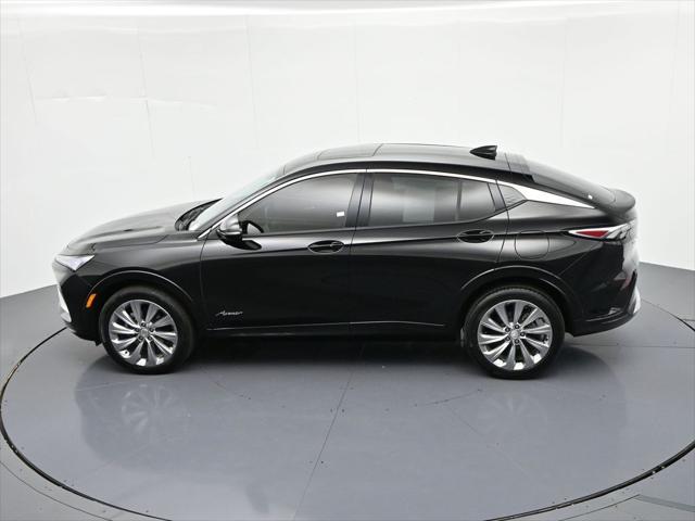 2025 Buick NV Avenir FWD