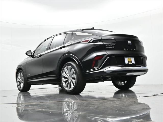 2025 Buick NV Avenir FWD
