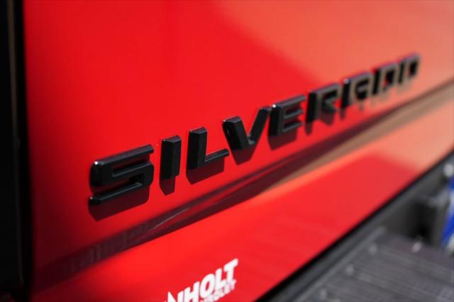 2026 Chevrolet Silverado 2500HD Crew Cab, Standard Bed, LT, 4WD
