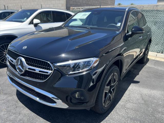 2026 Mercedes-Benz GLC GLC 300's photo