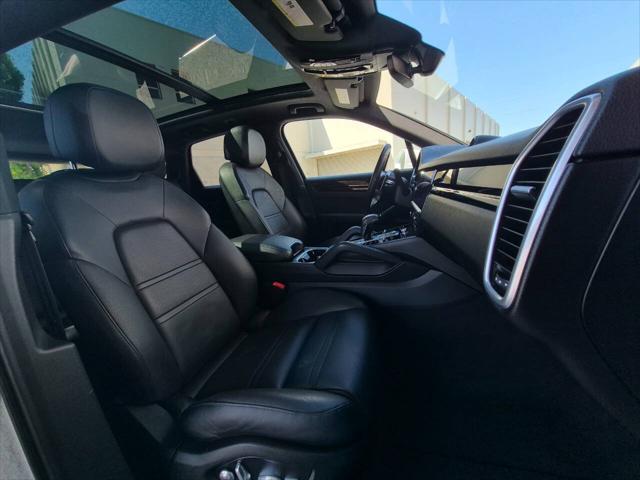 2019 Porsche Cayenne Base AWD 4dr SUV